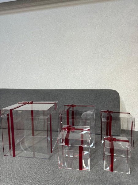 صندوق اكروليك زجاجي مكعب مع شبرة أحمر طقم 5 قطعه